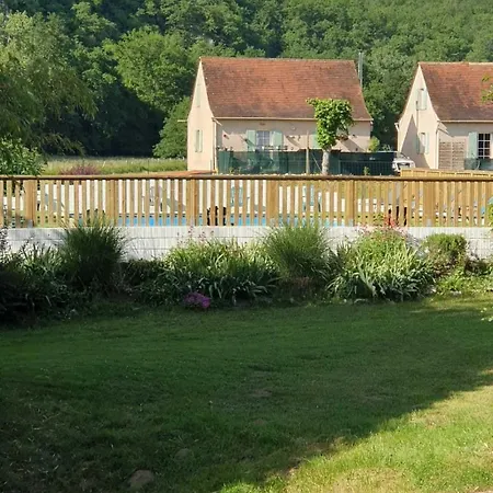 3 Etoiles - Piscine - Eeeghd